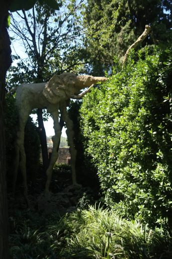 Pubol - Eléphant du jardin
